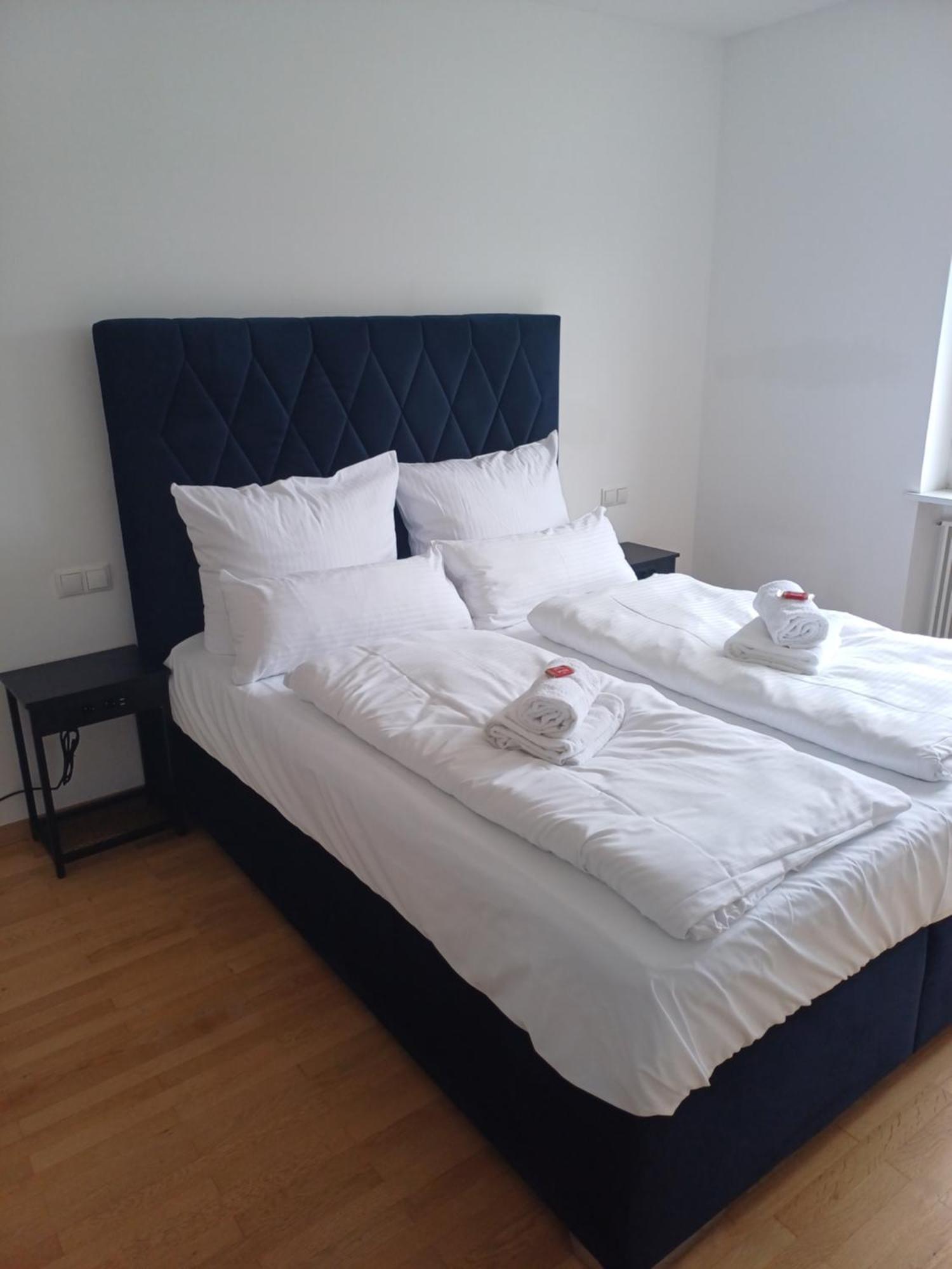 Mader Crown Living Design Apartment - 2 Schlafzimmer - Kueche - Gratis Parkplatz - Abstellraum Fuer Fahrraeder/Ski מראה חיצוני תמונה